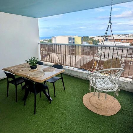 Entièrement équipé, climatisé, Wifi, au dernier étage sans vis à vis Apartamento Saint-Denis Exterior foto